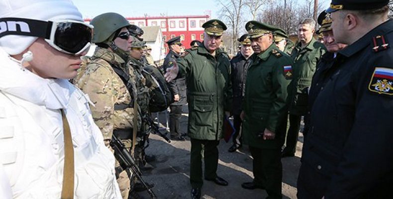 Министр обороны России проверил подготовку разведчиков морской пехоты
