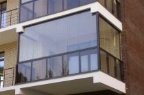 Французский балкон – цена прозрачных фасадов