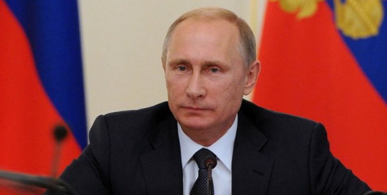 Путин призвал прокуроров активизировать противодействие хищениям в ОПК.