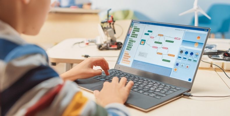 Виртуальные Уроки: Онлайн Курсы по Информатике для Школьников