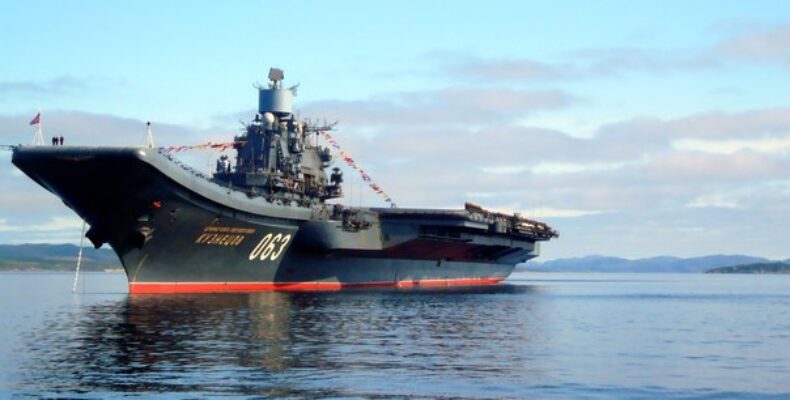 «Адмирал Кузнецов» осенью отправится в Средиземное море с